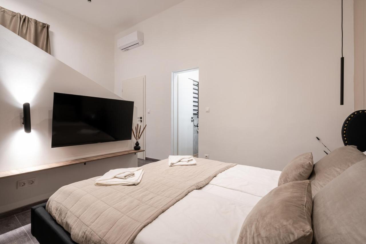 Apartmán Kl31 - Urban Escape - Prime Location - Klauzal Square By Bqa Budapešť Exteriér fotografie