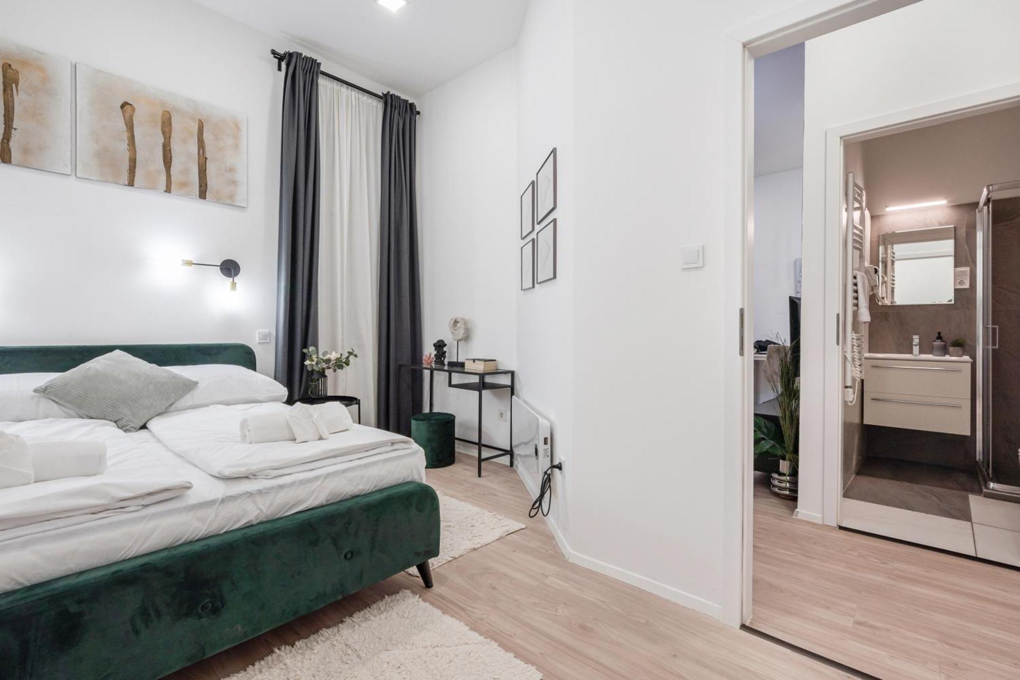 Apartmán Kl31 - Urban Escape - Prime Location - Klauzal Square By Bqa Budapešť Exteriér fotografie